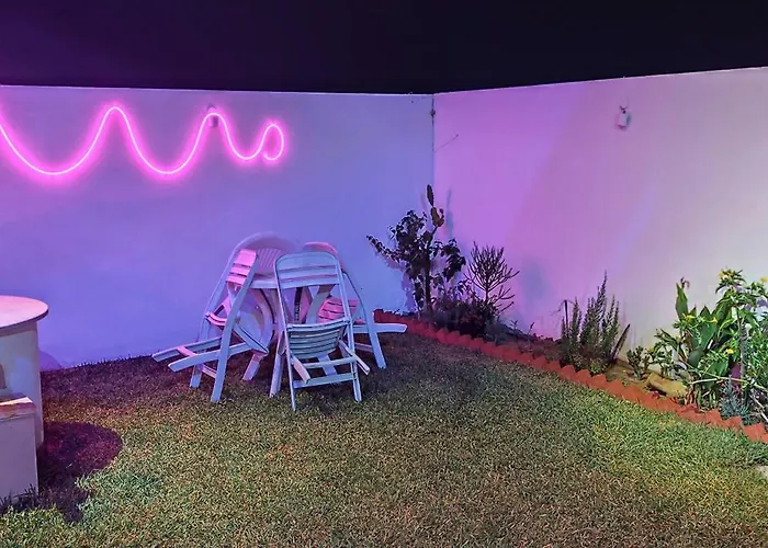 Dar Lebharr Studio